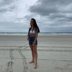 Meet your Posher, Victoria